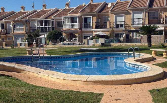Town House - Herverkoop - Torrevieja - Aguas Nuevas