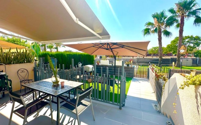 Town House - Herverkoop - Torrevieja - Aguas Nuevas