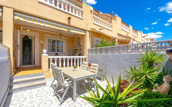 Town House - Herverkoop - Torrevieja - Aguas Nuevas