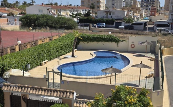 Town House - Herverkoop - Torrevieja - Calas Blanca