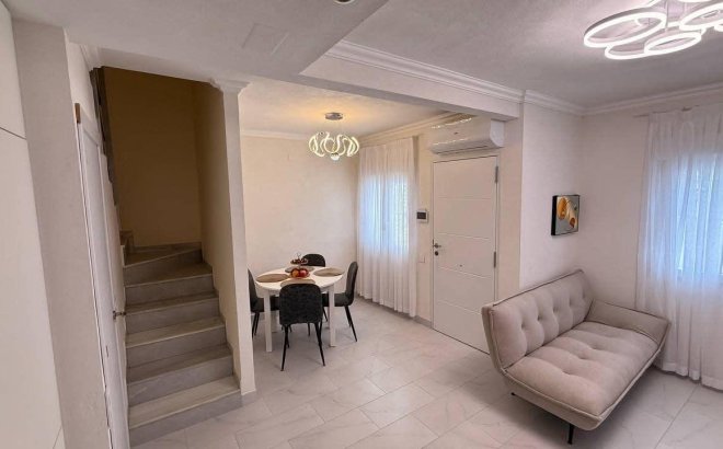 Town House - Herverkoop - Torrevieja - Calas Blanca
