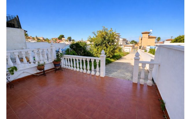 Town House - Herverkoop - Torrevieja -
                Costa Blanca