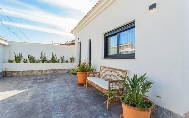 Town House - Herverkoop - Torrevieja - La Siesta