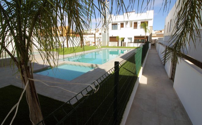 Town House - New Build -
            Pilar de la Horadada - NB-91611