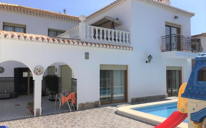 Town House - Resale - Torrevieja - Costa Blanca