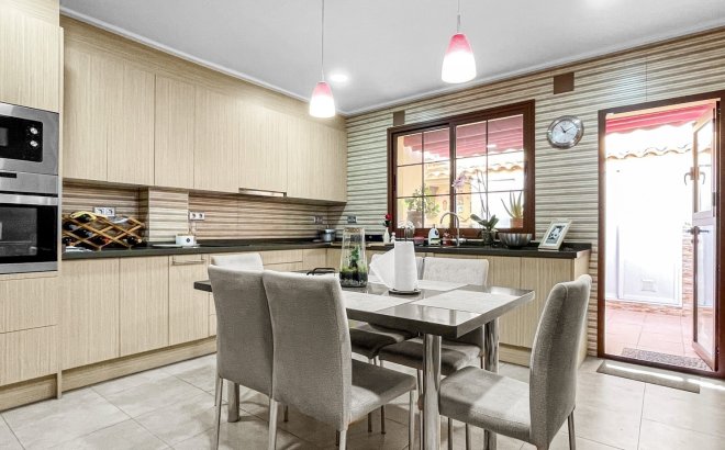 Town House - Resale - Torrevieja - Costa Blanca