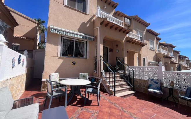 Town House - Resale - Villamartin -
                Costa Blanca