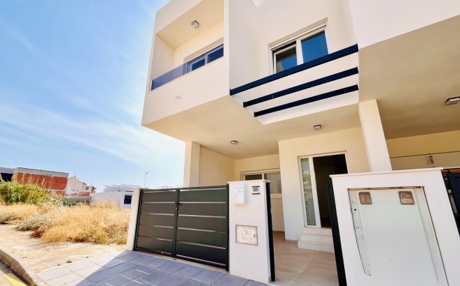 Town House - Revente - Pilar de la Horadada - Costa Blanca