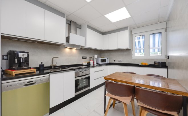 Town House - Revente - Torrevieja - Aguas Nuevas