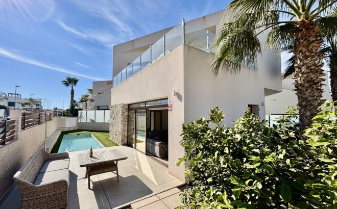 Villa - Herverkoop - Benijofar -
                Costa Blanca