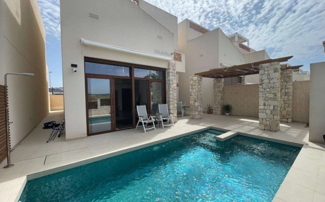 Villa - Herverkoop - Benijofar -
                Costa Blanca