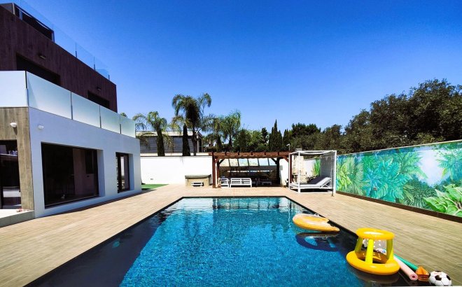 Villa - Herverkoop - Cabo Roig - Costa Blanca