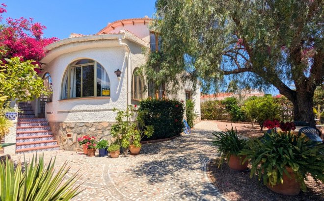 Villa - Herverkoop - Ciudad Quesada - Costa Blanca