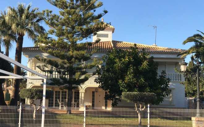 Villa - Herverkoop -
            Orihuela Costa - 58281