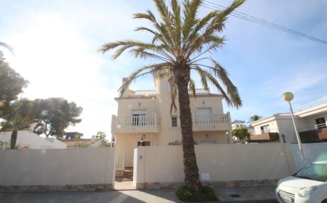 Villa - Herverkoop - Orihuela Costa - Costa Blanca