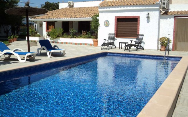 Villa - Herverkoop - Orihuela Costa - Costa Blanca
