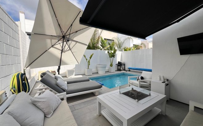 Villa - Herverkoop - Orihuela Costa - Villamartín-las Filipinas