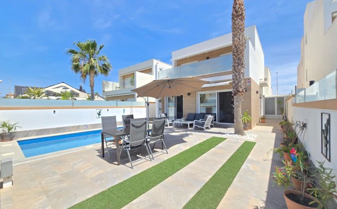 Villa - Herverkoop - Pilar de la Horadada - Costa Blanca