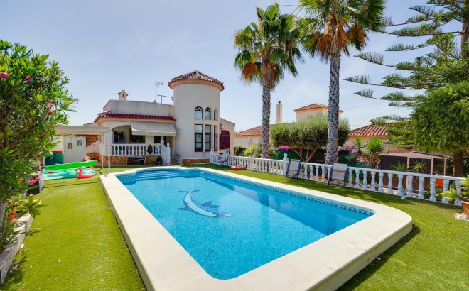 Villa - Herverkoop - San Fulgencio -
                Costa Blanca