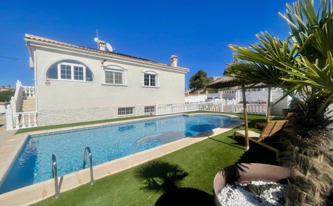 Villa - Herverkoop - San Fulgencio - Urbanisation la Marina