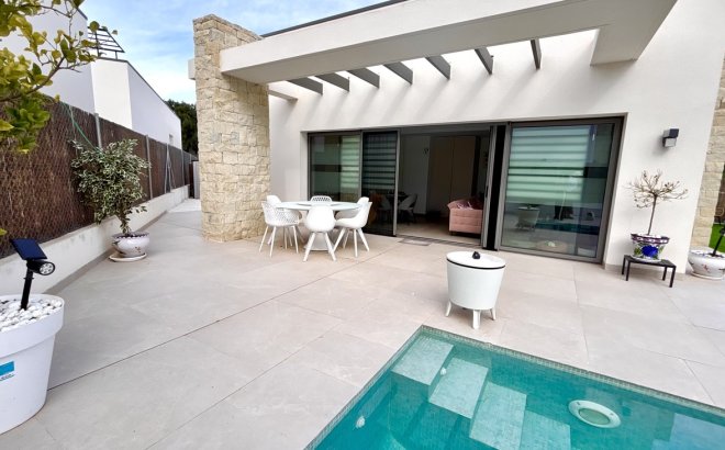 Villa - Herverkoop - San Miguel de Salinas - Costa Blanca