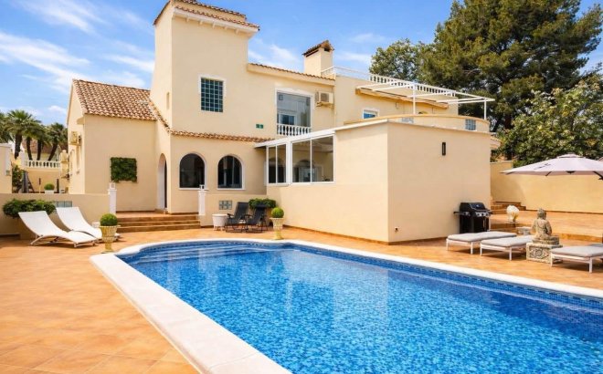 Villa - Herverkoop - San Miguel de Salinas -
                Inland