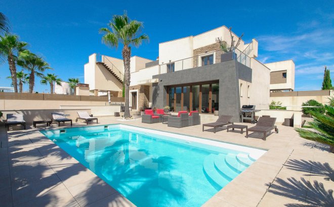 Villa - Herverkoop - Torrevieja - Costa Blanca