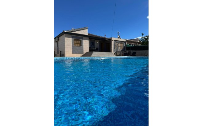 Villa - Herverkoop - Torrevieja - Los Balcones - Los Altos del Edén