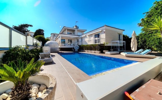 Villa - Herverkoop - Torrevieja - Torre La Mata