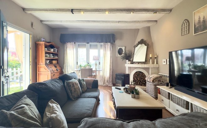 Villa - Herverkoop - Torrevieja -
                Torreblanca