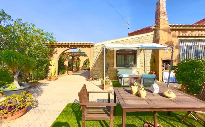 Villa - Herverkoop - Torrevieja - Torreblanca