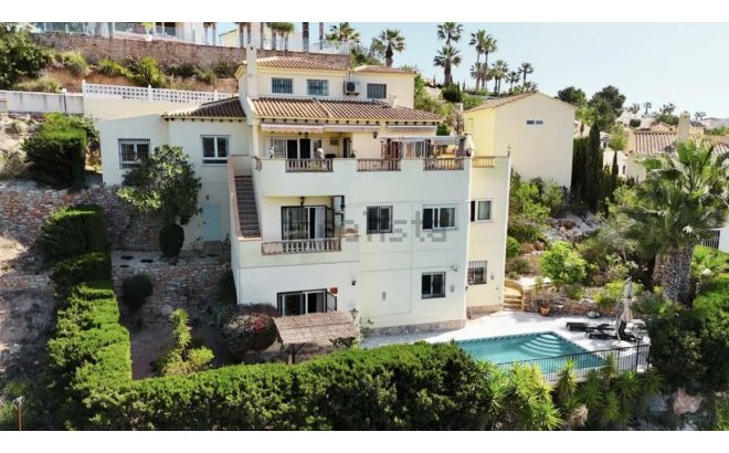 Villa - Herverkoop - Villamartin - Costa Blanca