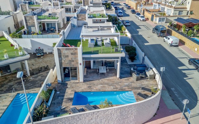 Villa - Herverkoop - Villamartin - Costa Blanca