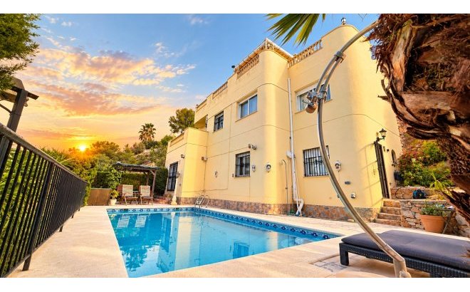 Villa - Herverkoop - Villamartin - Costa Blanca