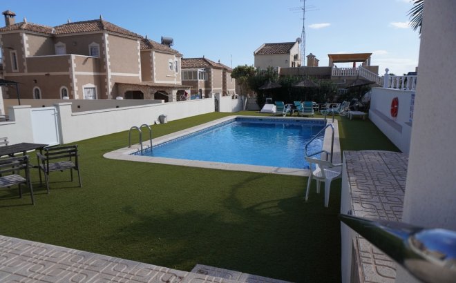 Villa - Herverkoop - Villamartin - Costa Blanca