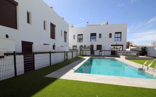 Villa - New Build - Pilar de la Horadada -
                parque Andromeda