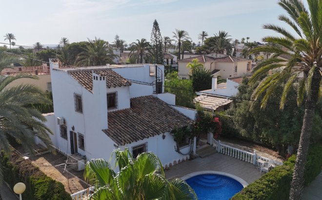 Villa - Resale - Cabo Roig -
                Costa Blanca