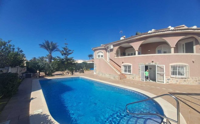 Villa - Resale - Ciudad Quesada - Costa Blanca