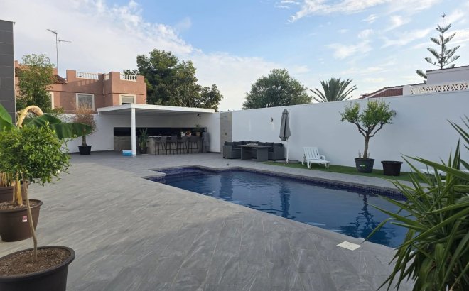 Villa - Resale - Ciudad Quesada - Costa Blanca