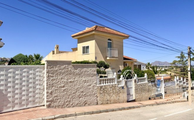 Villa - Resale - Ciudad Quesada - Costa Blanca
