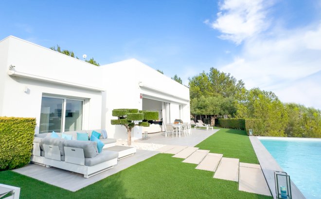 Villa - Resale - Las Colinas Golf - Costa Blanca