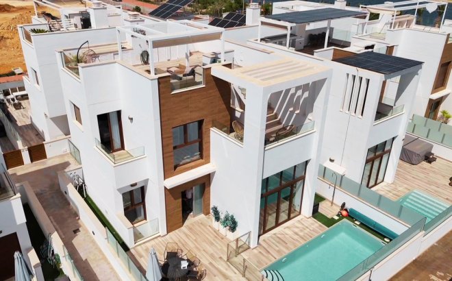 Villa - Resale - Los Balcones - Costa Blanca