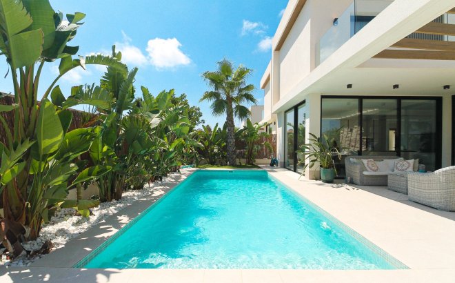 Villa - Resale - Orihuela Costa - Costa Blanca