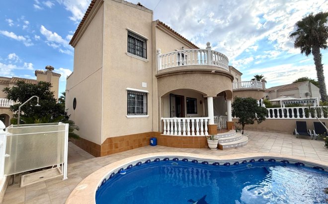 Villa - Resale - Orihuela Costa - Costa Blanca