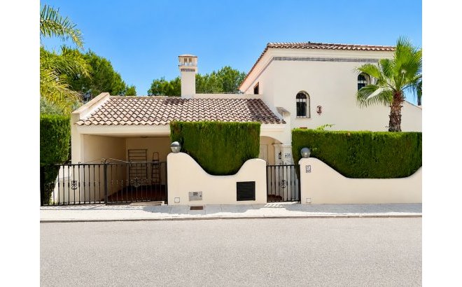 Villa - Resale - Orihuela Costa - Costa Blanca