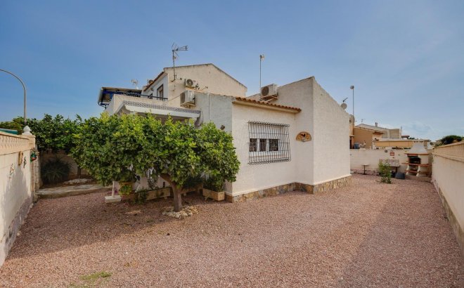 Villa - Resale - Orihuela Costa - La Florida