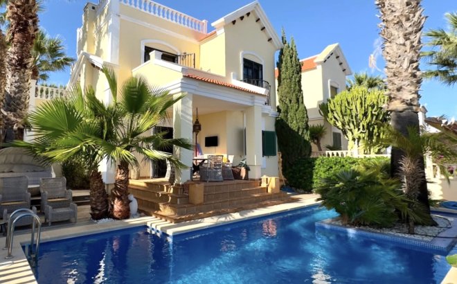 Villa - Resale - Orihuela Costa - Los Doses