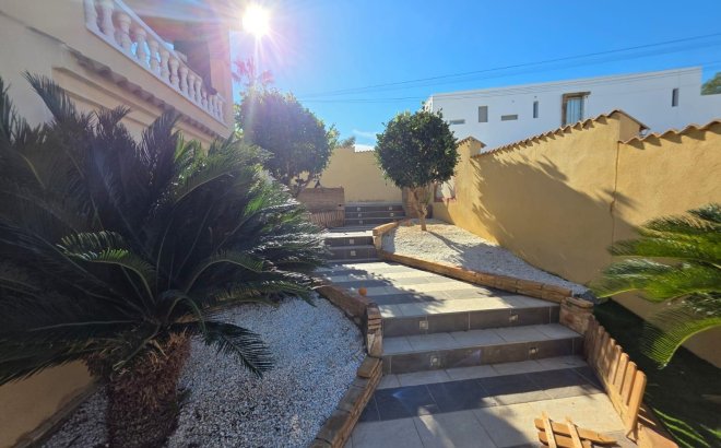 Villa - Resale - Orihuela Costa - Villamartín-las Filipinas