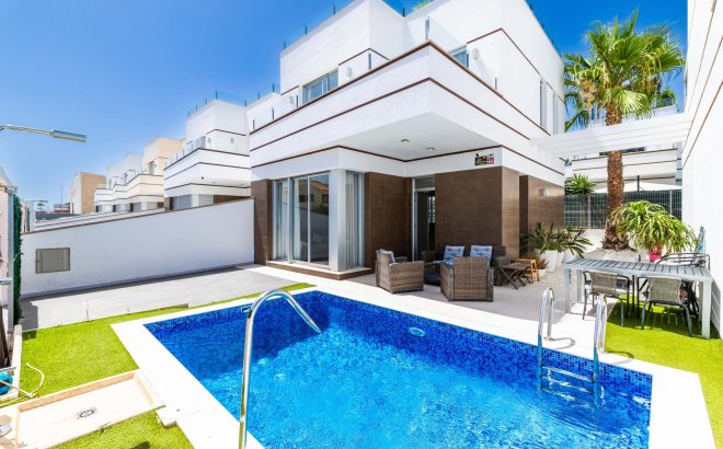 Villa - Resale - Rojales -
                Doña Pepa