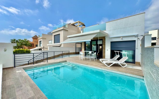 Villa - Resale - San Miguel de Salinas - Bellavista